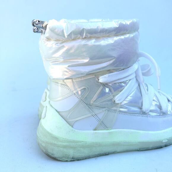 Moncler Designer Insolux Down Iridescent Snow Boots White Puffy 37.5 Size 6.5 - Picture 8 of 12